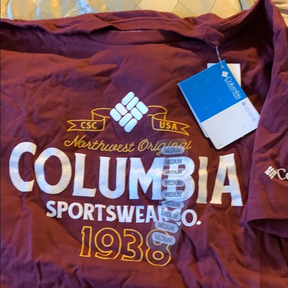 Columbia Men’s Crew Neck Rich Wine Shirt Medium - Picture 3 of 3